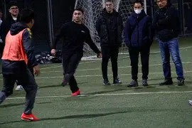 易游体育官方-足球比赛的意外