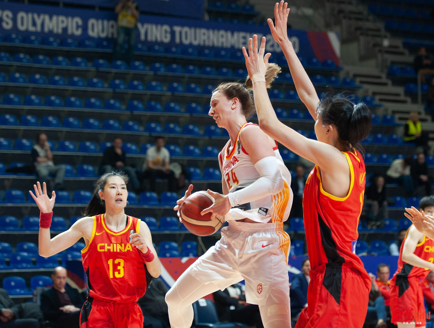 西班牙女篮大胜美国，晋级篮球世界杯半决赛