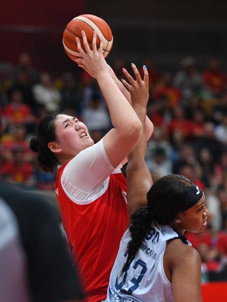 西班牙女篮大胜美国，晋级篮球世界杯半决赛