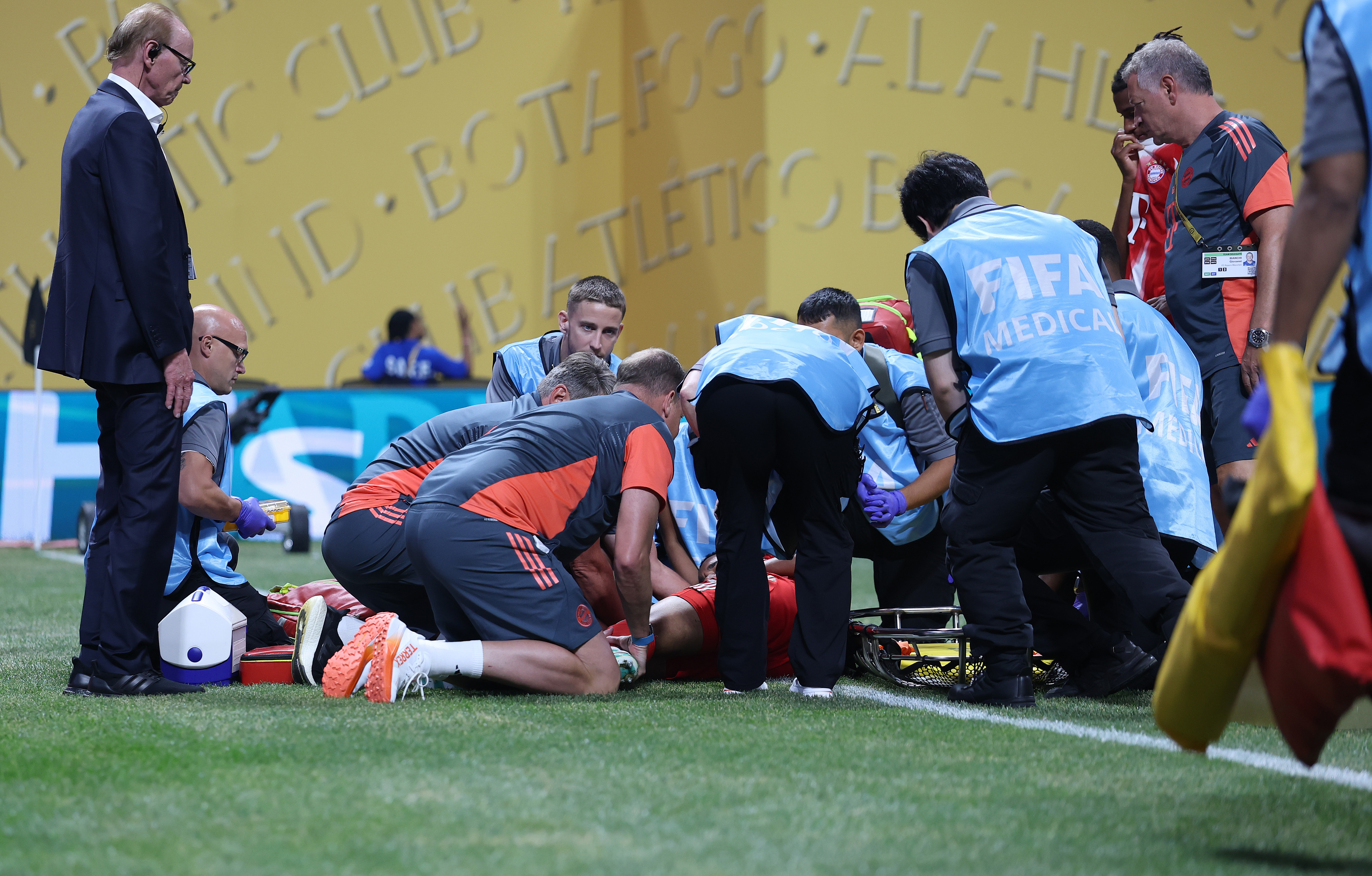 关于巴黎圣日耳曼憾负,小组赛前景堪忧的信息 关于巴黎圣日耳曼憾负,小组赛前景堪忧的信息