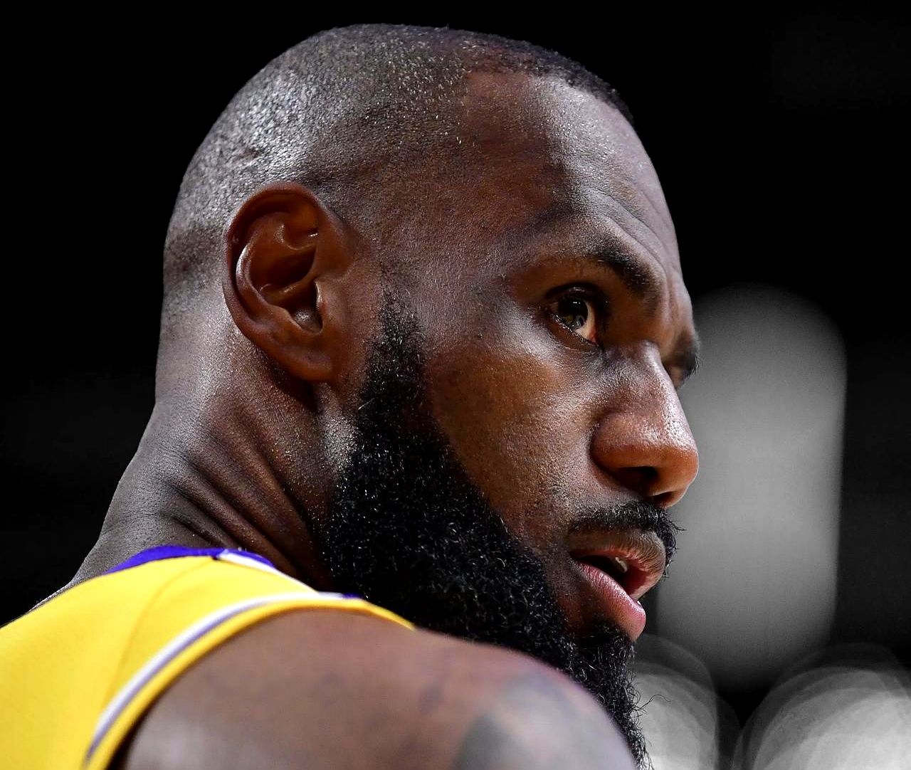 詹姆斯受伤!湖人新冠军之路岌岌可危的简单介绍 詹姆斯受伤!湖人新冠军之路岌岌可危的简单介绍