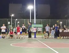 精湛战术,全队默契配合取得胜利的例子